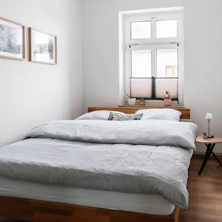 Anger17-2, Zentrales 2-zimmer-apartment In *