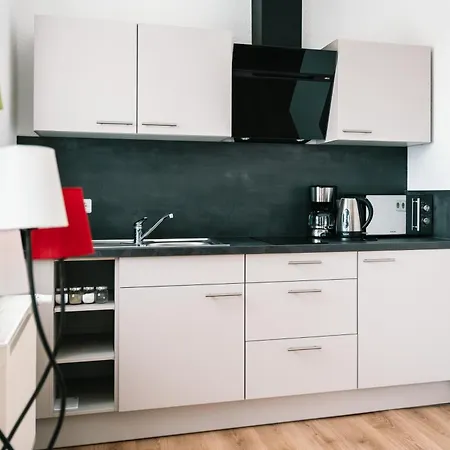 Anger17-2, Zentrales 2-zimmer-apartment In * Dessau-Rosslau