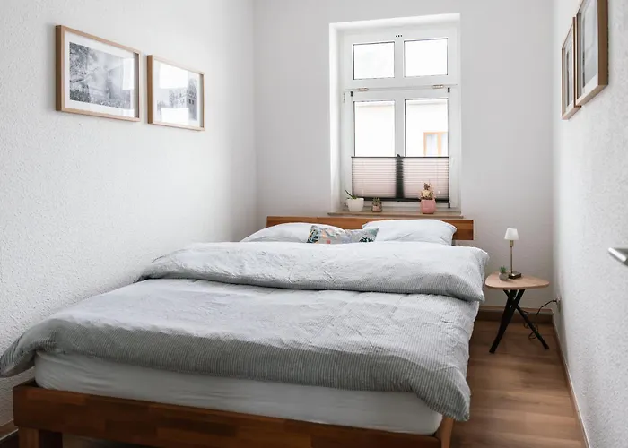 Anger17-2, Zentrales 2-zimmer-apartment In *