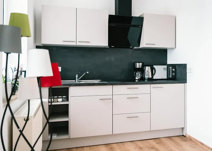 Anger17-2, Zentrales 2-zimmer-apartment In * Dessau-Rosslau